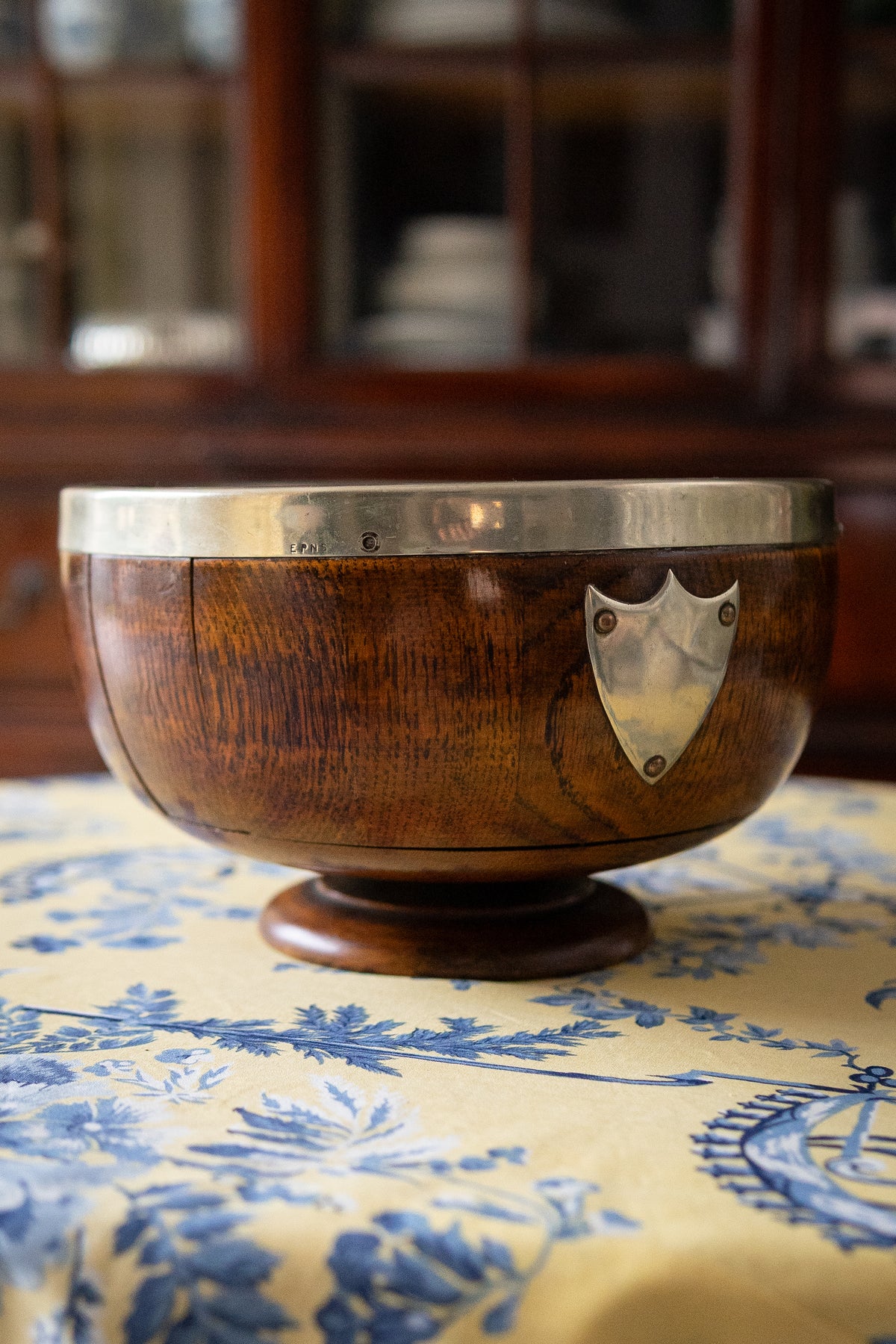 Antique english oak trophy bowl