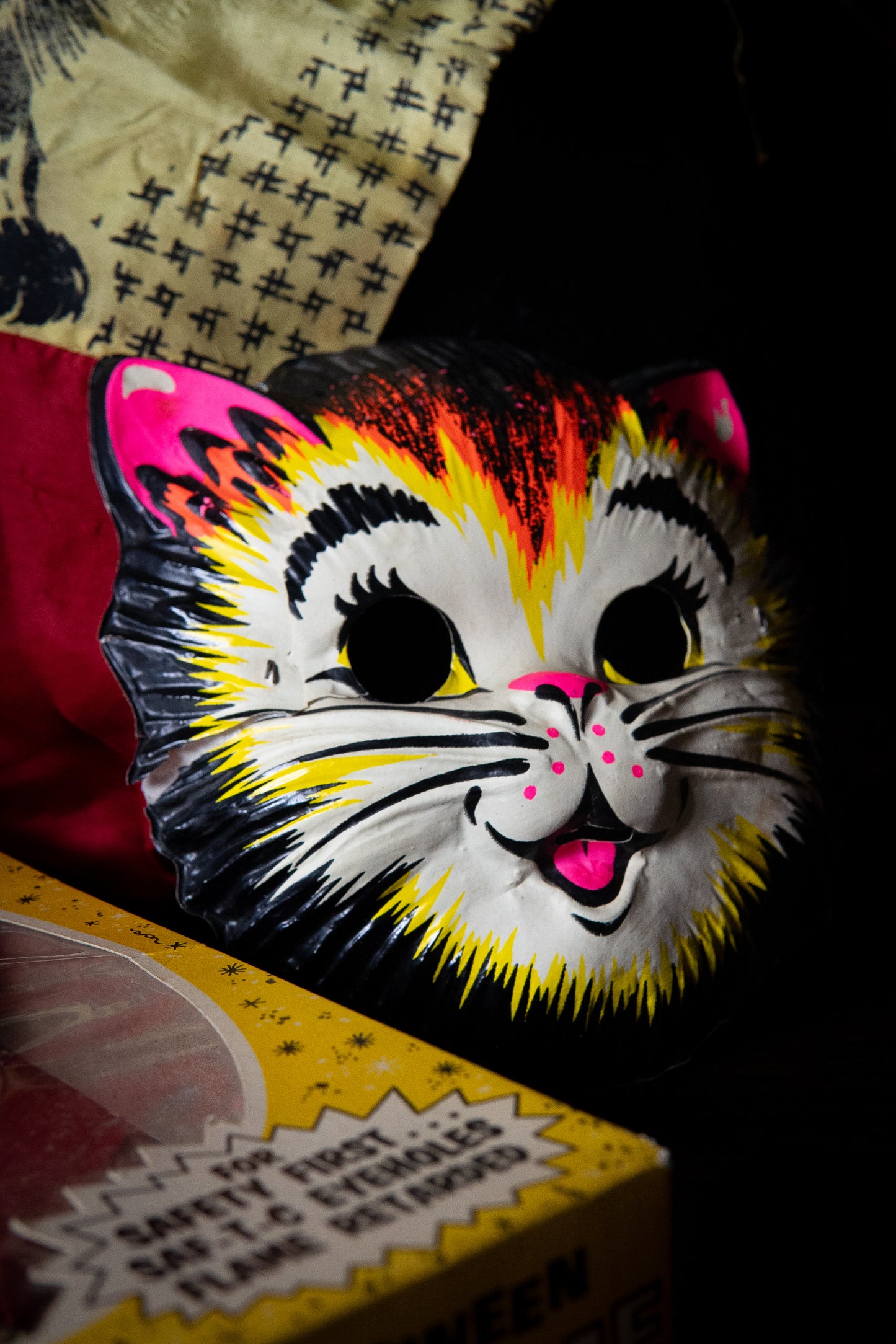 vintage Collegeville kitten Halloween costume with mask in original box