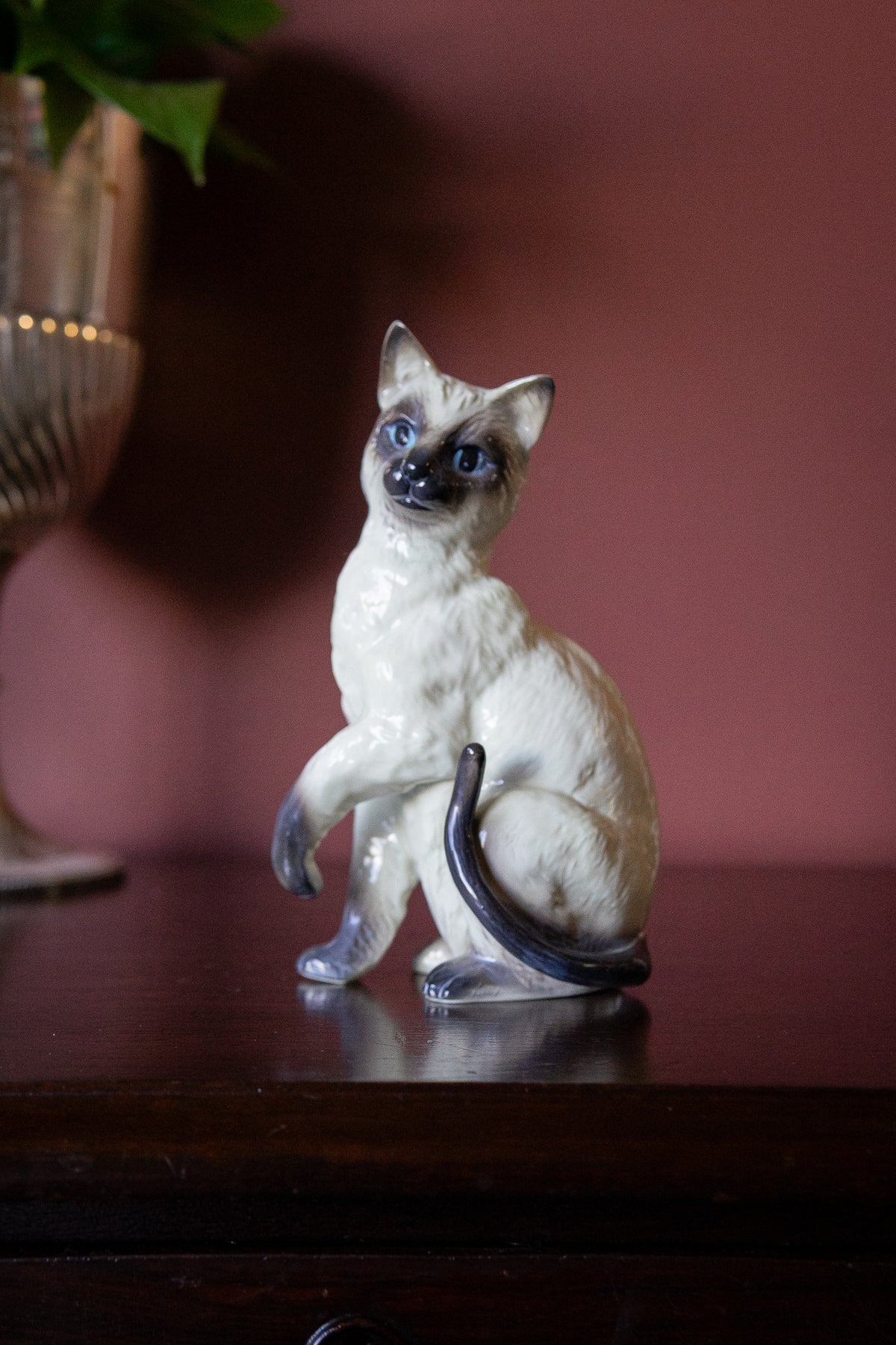 Vintage mid-century siamese cat figurine