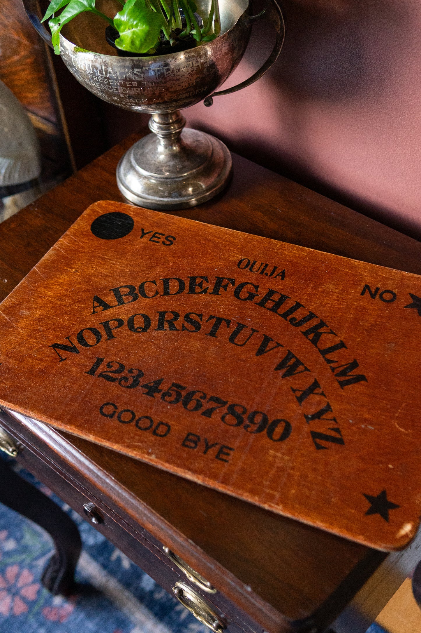 Early 20th century wood ouija talking bord