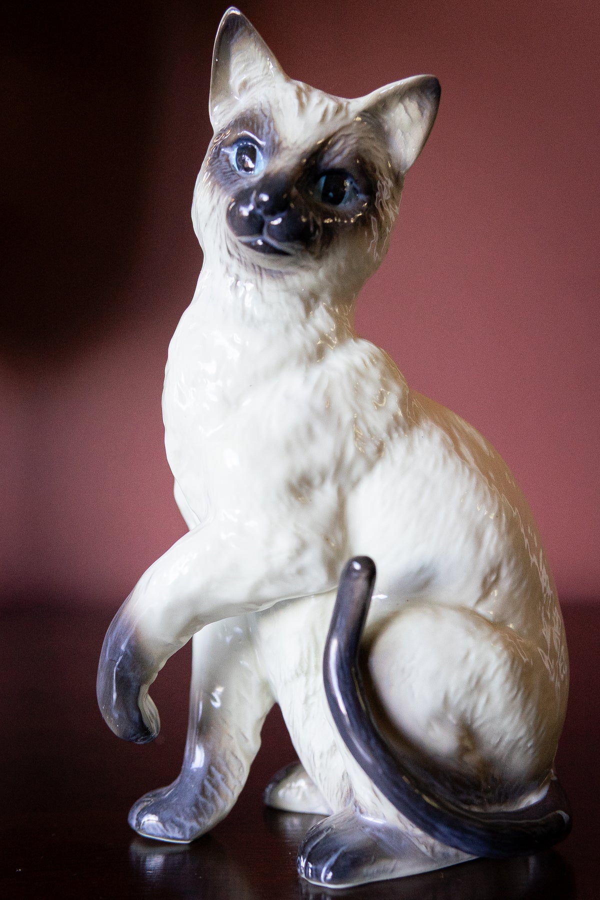 Vintage mid-century siamese cat figurine