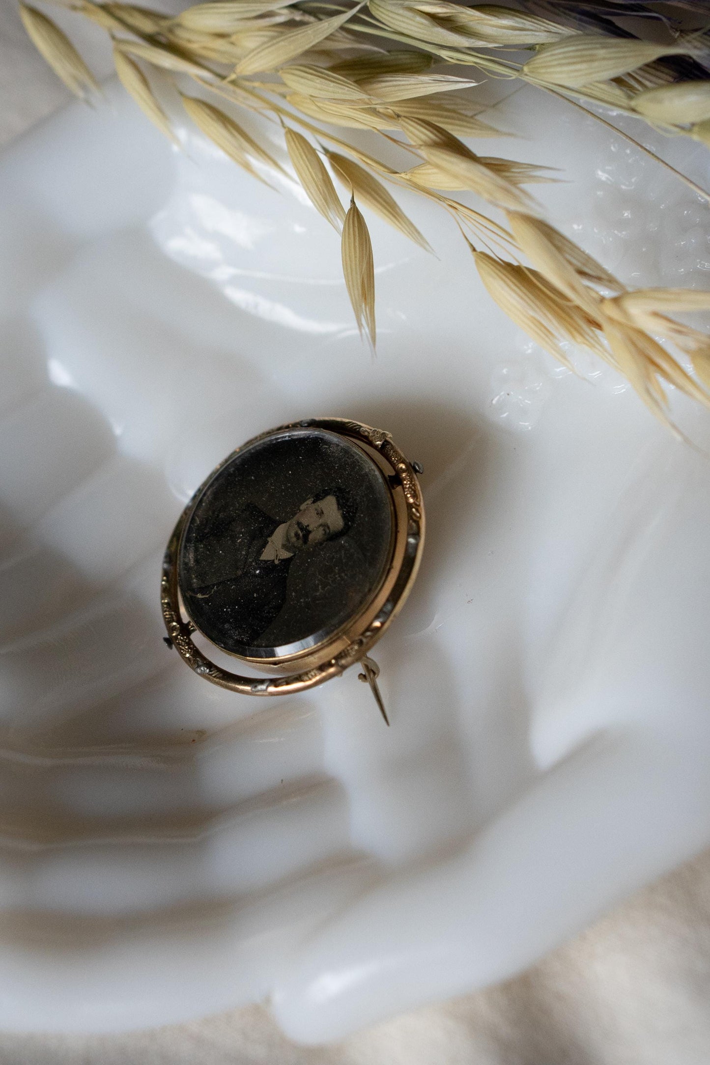 Victorian Swivel Portrait Brooch c.1880s