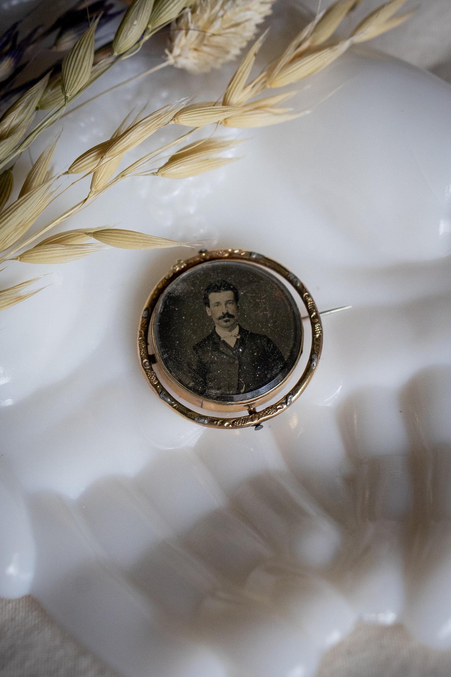 Victorian Swivel Portrait Brooch c.1880s