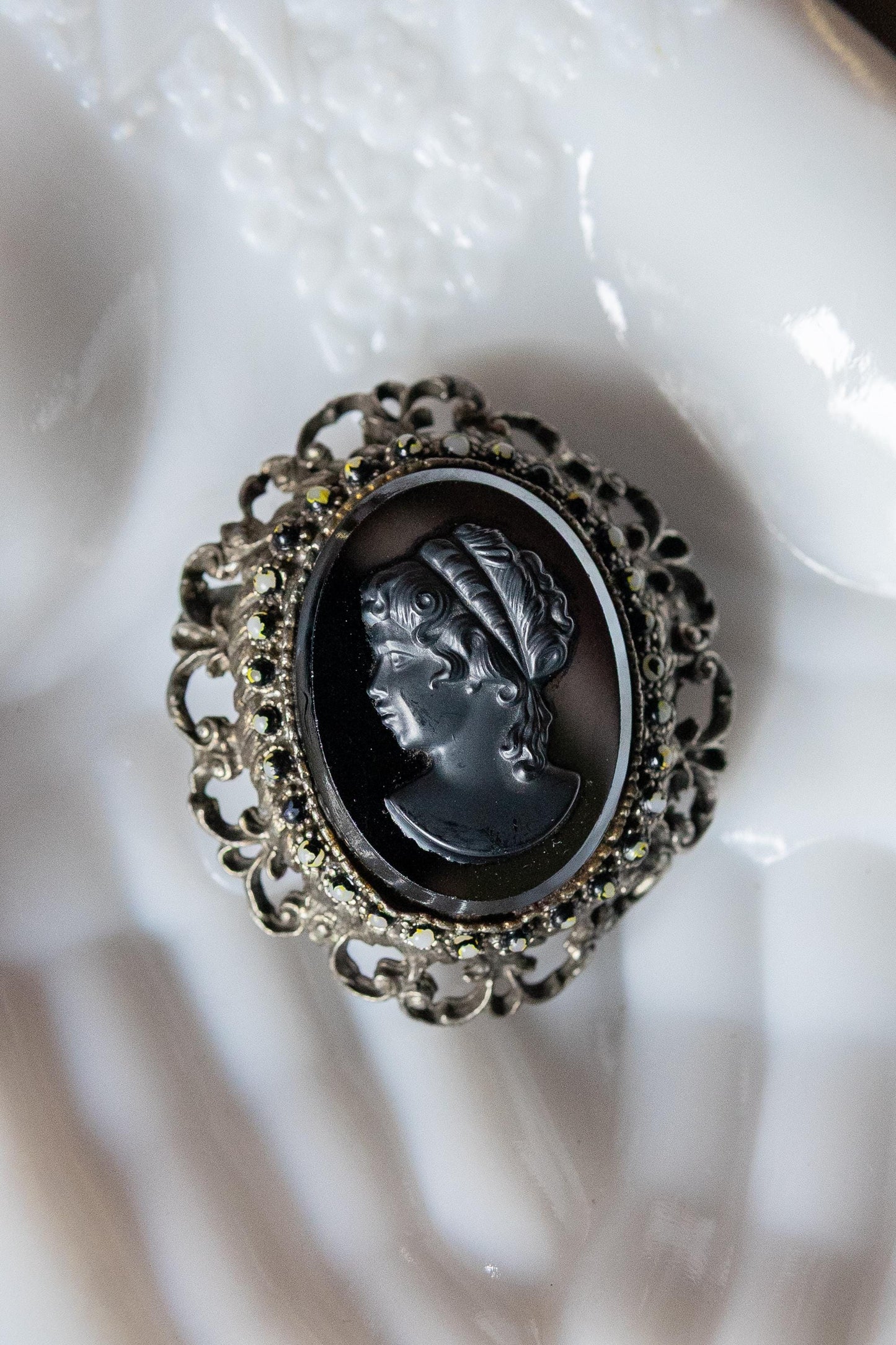 Vintage Black Cameo Brooch Pendant