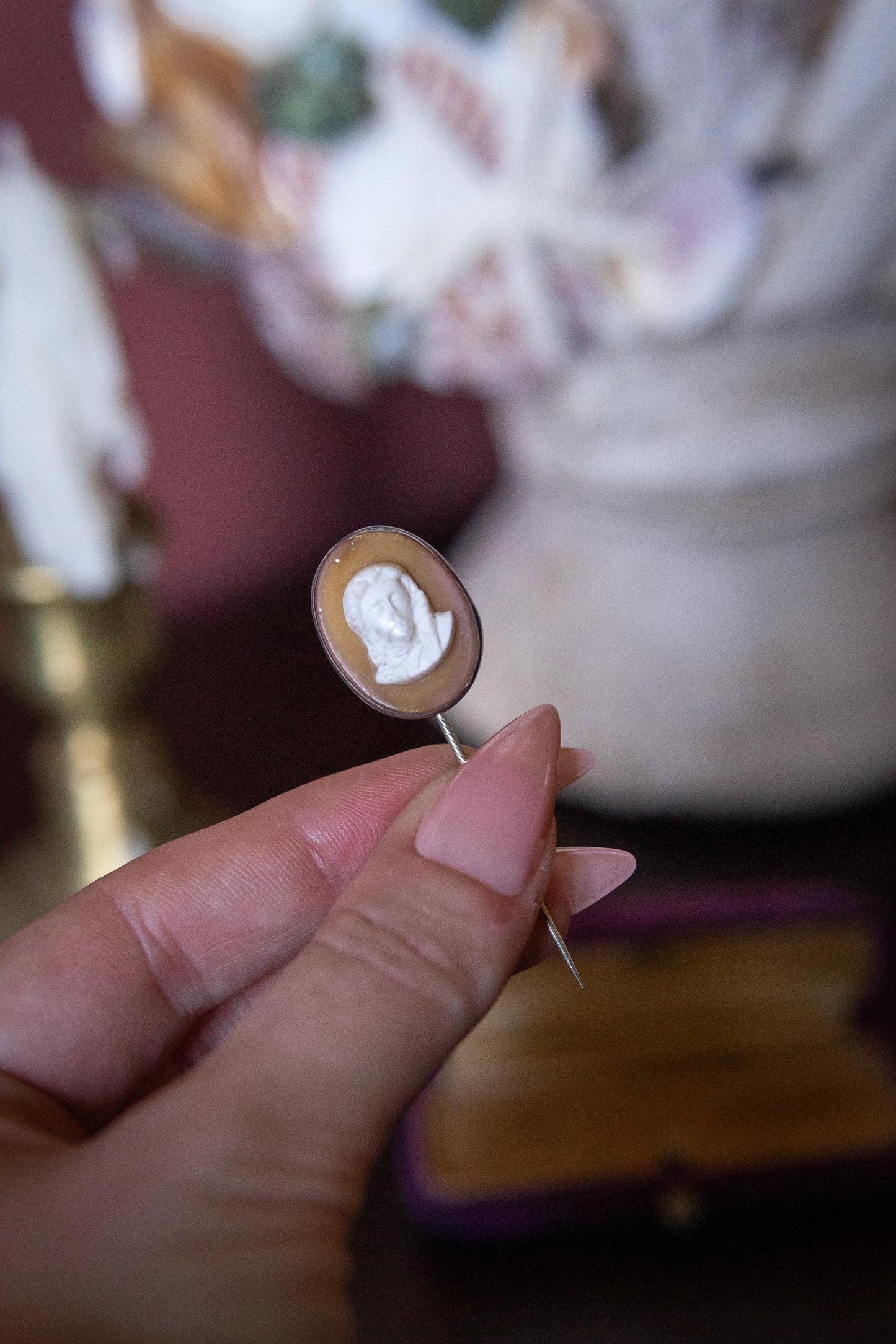 Vintage cameo stick pin in velvet box